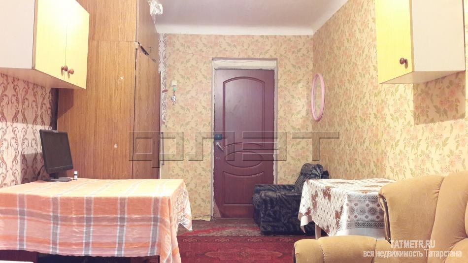Продажа / Комнаты, Казань, Повстанческая улица, 910 000 Казань, Кировский район, продаю комнату с балконом по адресу Повстанческая 10, этаж ¾. Общая площадь 14,6 кв.м... - 2