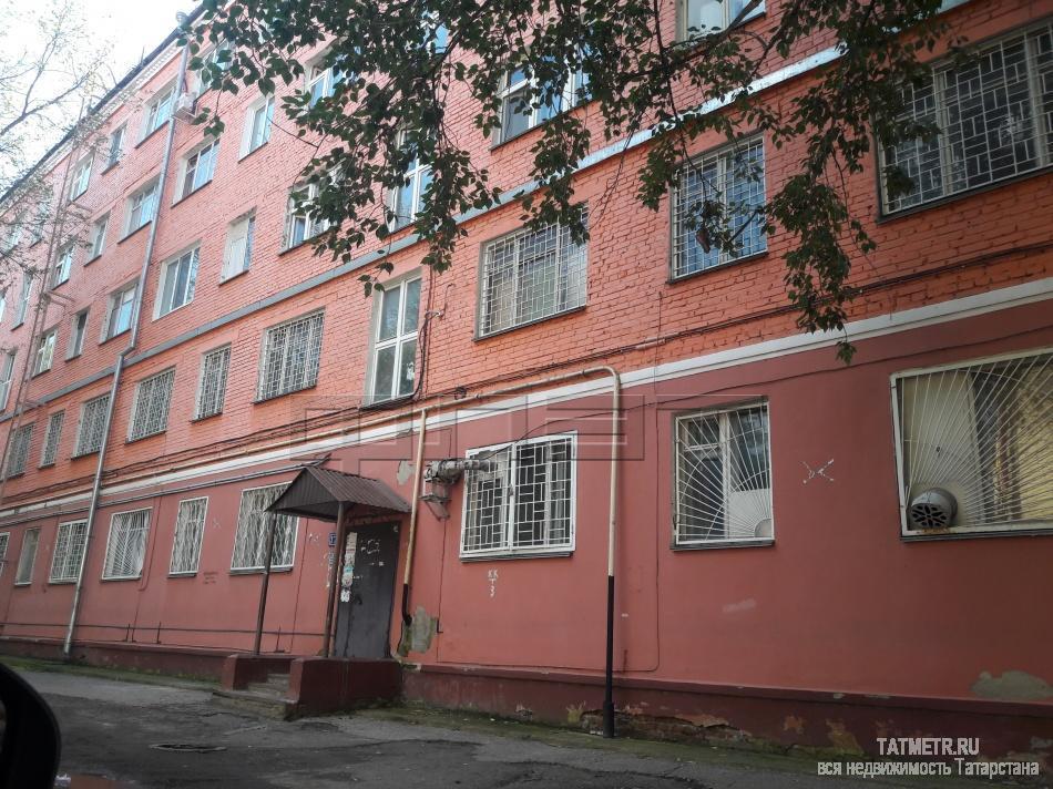 Продажа / Комнаты, Казань, Адмиралтейская улица, 780 000 Казань. Кировский район. Продаётся уютная комната в коммунальной квартире на 5 этаже 5 этажного кирпичного дома. Дом...