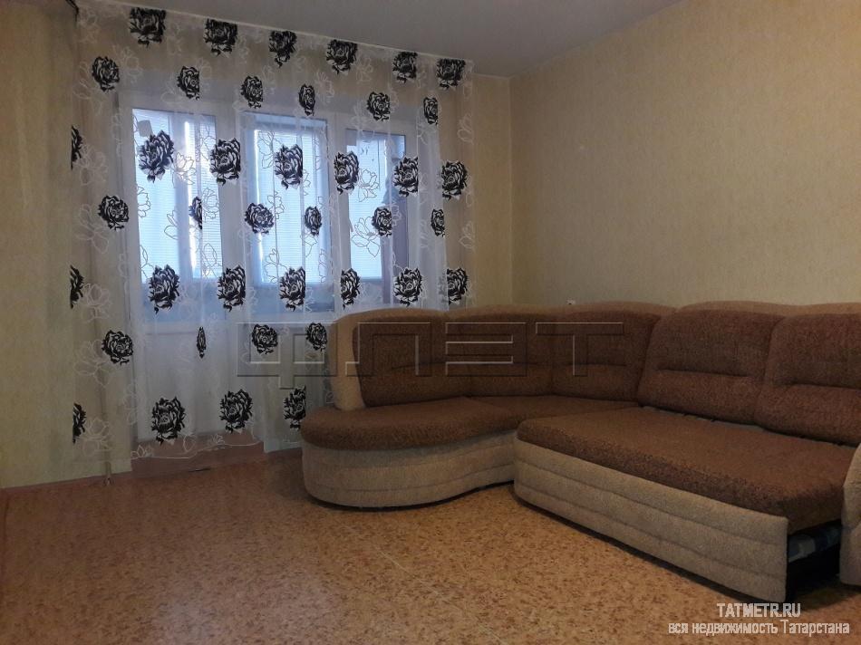 Продажа / Квартиры, Казань, Нурихана Фаттаха улица, 2 050 000 Казань, пос. Осиново, ул. 40 лет Победы д. 14 . Продается большая однокомнатная квартира на 5-ом этаже 10-ти...