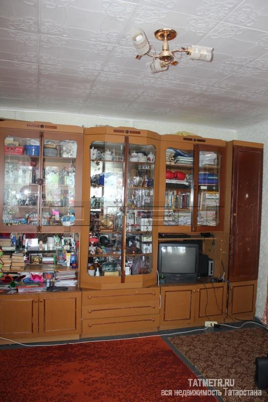 Продажа / Комнаты, Казань, Промысловая улица, 1 280 000 Продается 2 комнаты в 4 комнатном блоке общежития. Комнаты светлые и уютные 12,0 и 21 кв.м, на стенах обои, полы-... - 1