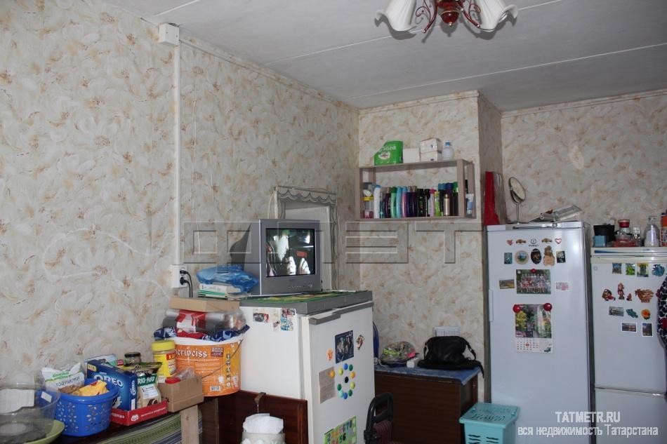 Продажа / Комнаты, Казань, Промысловая улица, 1 280 000 Продается 2 комнаты в 4 комнатном блоке общежития. Комнаты светлые и уютные 12,0 и 21 кв.м, на стенах обои, полы-... - 4