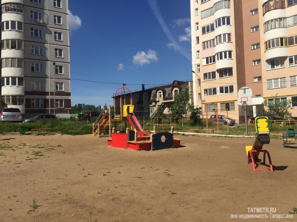 В Советском районе г.Казани, в районе проспекта Победы и Агропарка продается просторная комната в 4-х комнатной... - 1