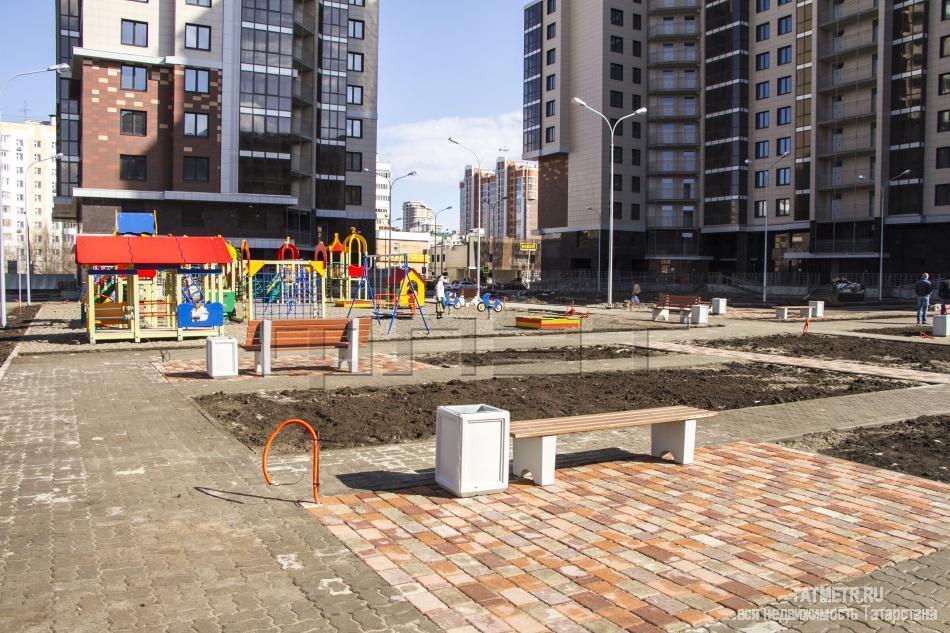 Продажа / Квартиры, Казань, Абсалямова улица, 5 602 720 Продается двухкомнатная квартира площадью 60.80 / 29.10 / 8.80 кв.м. в ЖК 'Перспектива'. ДОМ СДАН! Комплекс находится... - 12