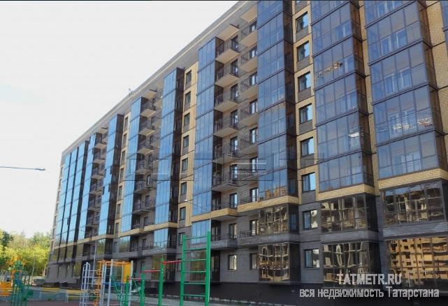 Продажа / Квартиры, Казань, Рауиса Гареева улица, 2 130 000 Продается однокомнатная квартира-студия площадью 29.70 кв.м. в ЖК 'Соловьиная роща' в Приволжском районе рядом с РКБ,...