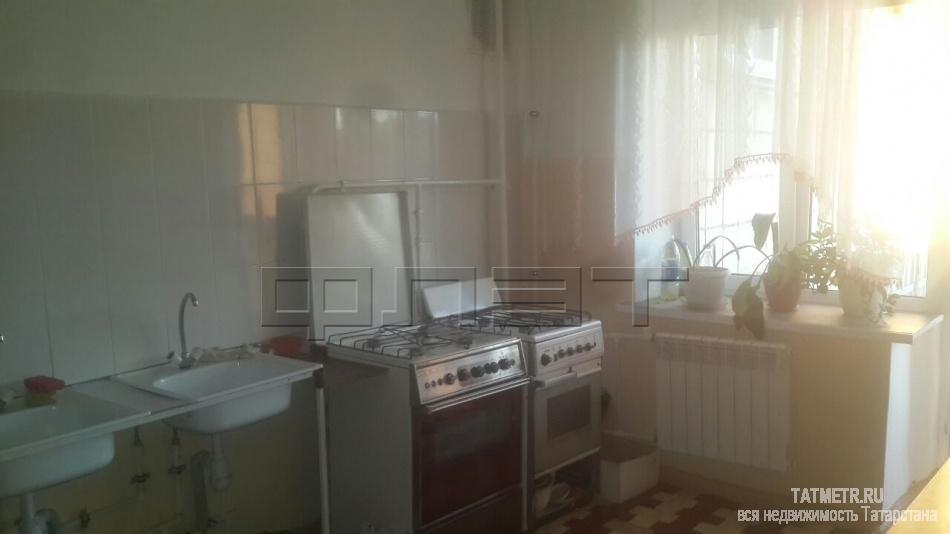 Продажа / Комнаты, Казань, Братьев Касимовых улица, 870 000 Приволжский район ул.Братьев Касимовых дом 82. Продается светлая, теплая комната 13 кв.м. в общежитии блочного типа.... - 4
