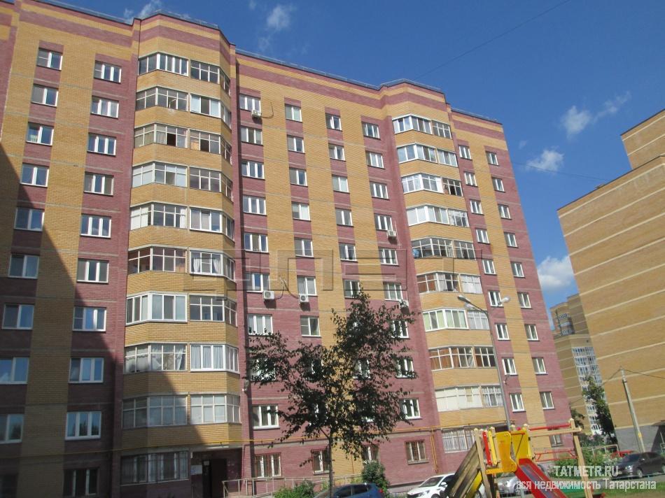 Продажа / Квартиры, Казань, Чапаева улица, 4 600 000 Продается 2-комнатная квартира 60,9м2 с лоджией на 2 этаже 10-этажного кирпичного дома по ул.Чапаева14/7 (2008г....