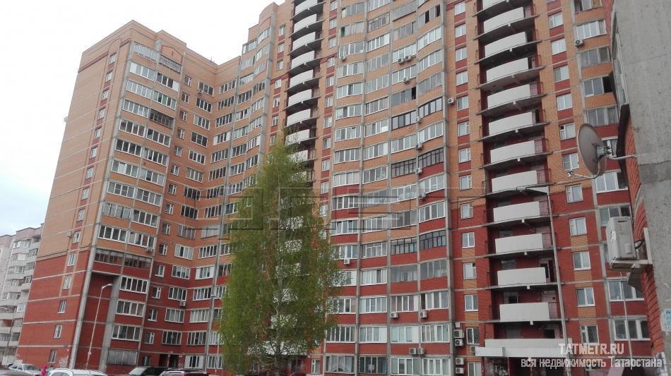 Советский район, ул. Проспект Победы, д. 152. Продается двухкомнатная квартира на 3 этаже 18 этажного кирпичного...