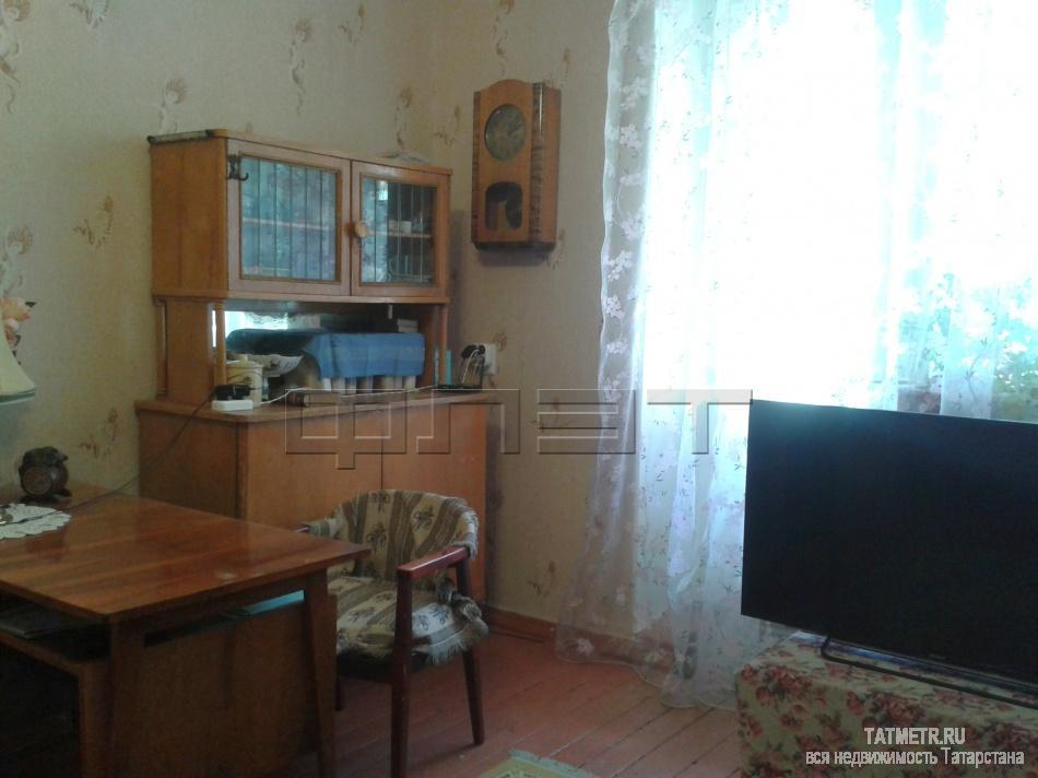Продажа / Квартиры, Зеленодольск, Солнечная улица, 1 450 000 г. Зеленодольск, р-н город, ул. Солнечная, д, 22. Просторная и светлая квартира в тихом зеленом районе города. С/у с... - 1