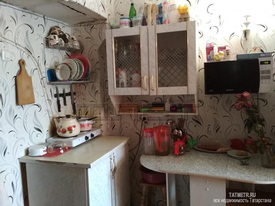 Продажа / Квартиры, Зеленодольск, Тургенева улица, 500 000 Зеленодольск, город, ул. Тургенева, д.60. Большая уютная комната (19 кв.м.) на 3-м этаже в хорошем состоянии. Окна... - 3