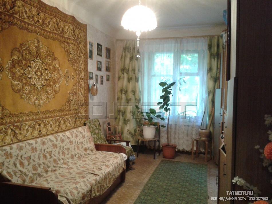 Продажа / Квартиры, Зеленодольск, Ленина улица, 2 200 000 г. Зеленодольск, р-н город, ул. Ленина, д.64. Продаю 3-комнатную «сталинку» в самом центре города. Квартира светлая и...