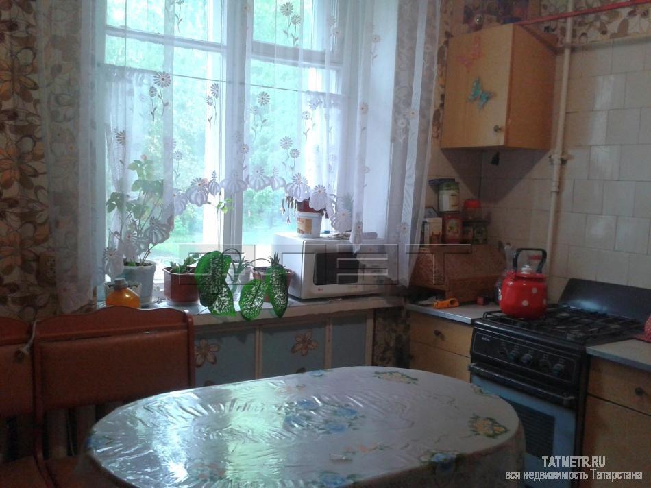 Продажа / Квартиры, Зеленодольск, Ленина улица, 2 200 000 г. Зеленодольск, р-н город, ул. Ленина, д.64. Продаю 3-комнатную «сталинку» в самом центре города. Квартира светлая и... - 7