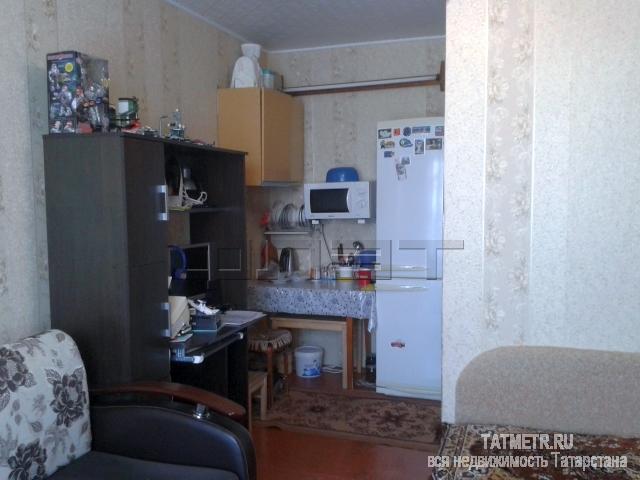 Продажа / Комнаты, Зеленодольск, Ленина улица, 550 000 г. Зеленодольск, город, ул. Ленина, д.1а. Светлая и чистая комната в блоке. Окно пластиковое, состояние комнаты... - 1
