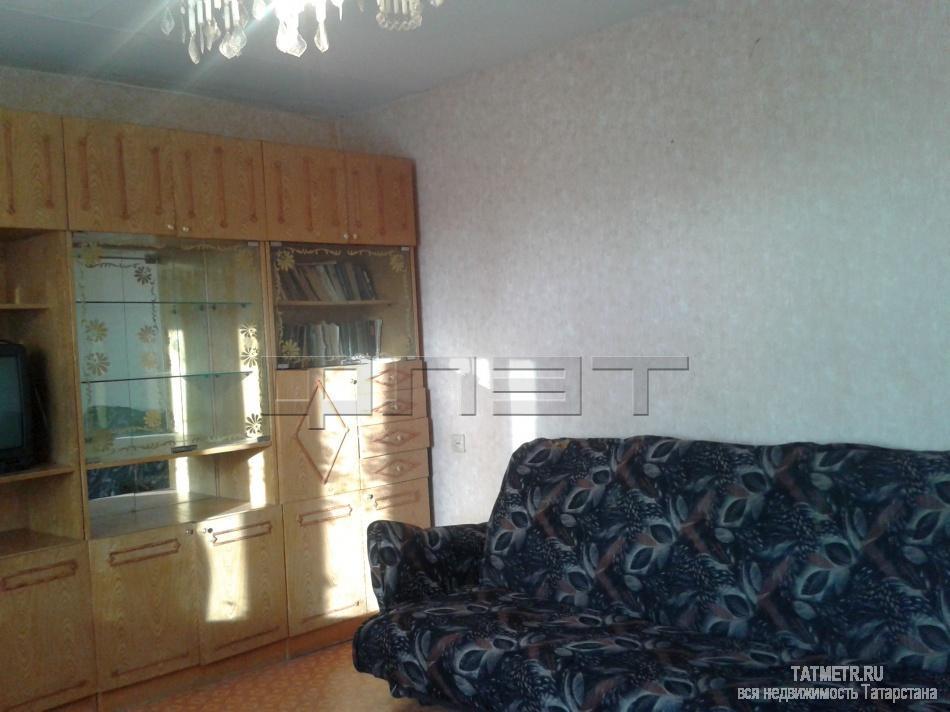 Продажа / Квартиры, Зеленодольск, Комарова улица, 2 350 000 г. Зеленодольск, р-н Мирный, ул. Комарова, д.22. Продается просторная и светлая 3-комнатная «ленинградка» в кирпичном... - 3