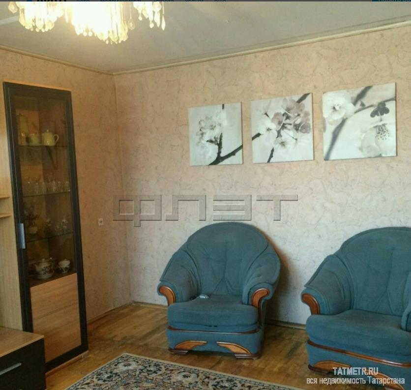 Продажа / Квартиры, Волжск, Лесозаводская улица, 1 500 000 г. Волжск, р-н Заря, ул. Лесозаводская, д.7. Светлая и теплая 3-комнатная «ленинградка» на среднем 2-м этаже. Комнаты... - 4