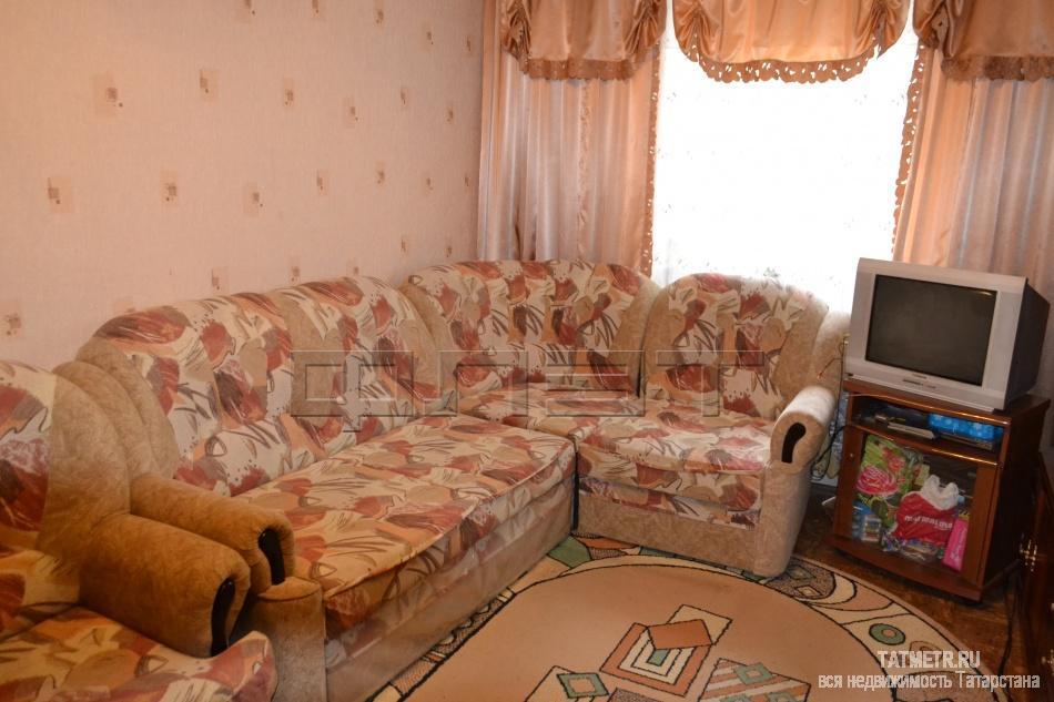 Продажа / Квартиры, Казань, Аделя Кутуя улица, 1 590 000 В Советском районе города Казани продается уютная, светлая, просторная двухкомнатная гостинка в кирпичном доме по...