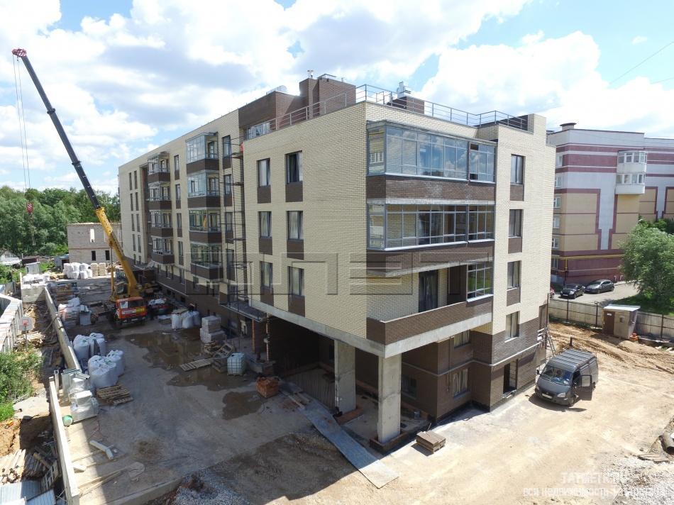 Продажа / Квартиры, Казань, Туганлык улица (Большие Клыки) д.5а, 2 790 000 Советский район, ул. Туганлык, 5а. ЖК 'Жемчужина'. Продается отличная 1-но комнатная квартира 42,2 кв.м. в новом... - 2