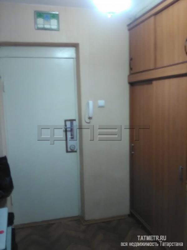 Продажа / Квартиры, Зеленодольск, Комарова улица, 2 410 000 Зеленодольск, мирный, ул. Комарова, д.24. Продается 3-комнатная квартира на 5 этаже 6-этажного кирпичного дома.... - 8