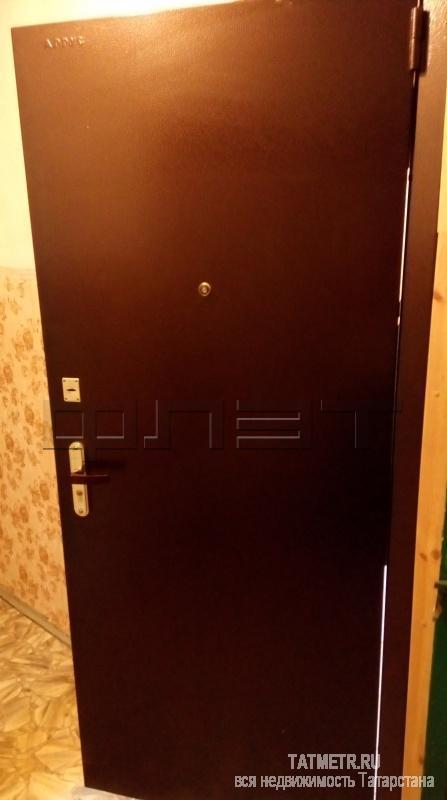 Продажа / Комнаты, Зеленодольск, Чапаева улица, 420 000 Зеленодольск, город, ул. Чапаева, 1. Продается светлая, теплая, уютная комната в общежитии на среднем этаже в центре... - 2
