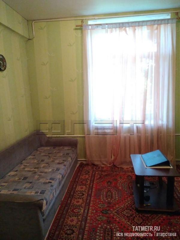 Продажа / Квартиры, Казань, Фурманова улица, 1 290 000 В самом центре Московского района города по ул.Фурманова дом 25 продается просторная гостинка. Комната чистая и...