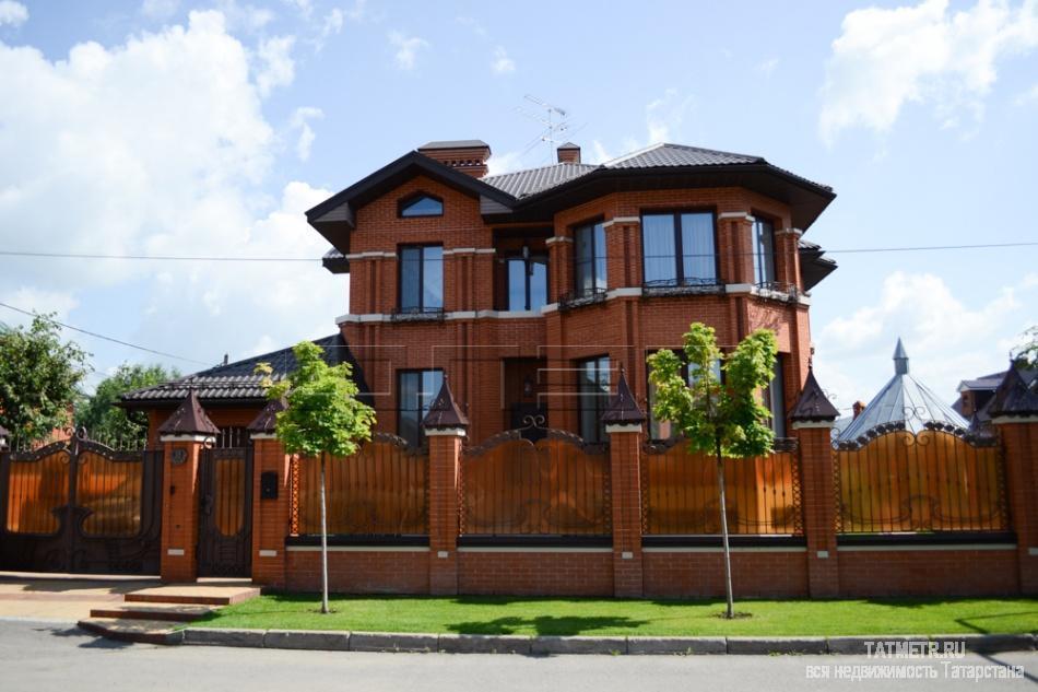 Продажа / Дома и коттеджи, Казань, Заветная улица, 55 000 000 Представляем вашему вниманию роскошный двухэтажный коттедж в элитном поселке Алтан по ул. Заветная. Он продается со...