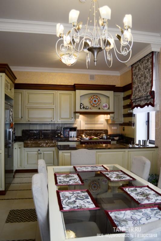 Продажа / Дома и коттеджи, Казань, Заветная улица, 55 000 000 Представляем вашему вниманию роскошный двухэтажный коттедж в элитном поселке Алтан по ул. Заветная. Он продается со... - 15
