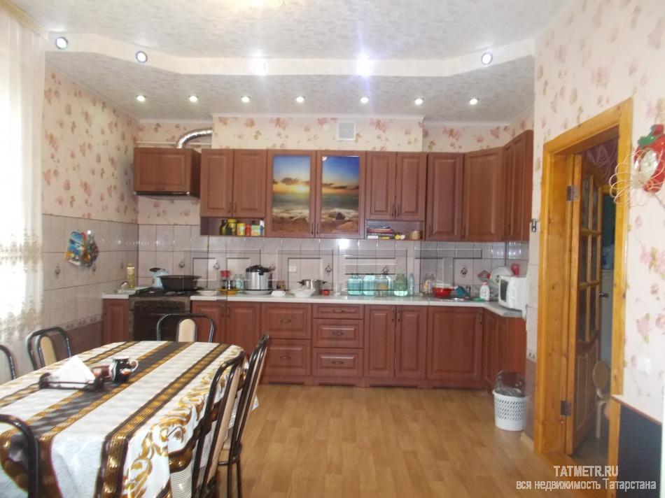 Продажа / Дома и коттеджи, Зеленодольск, Кольцевая улица, 10 000 000 Зеленодольск, мирный, ул. Кольцевая. Продаю в городе Зеленодольске жилой 3-этажный кирпичный дом по улице... - 16