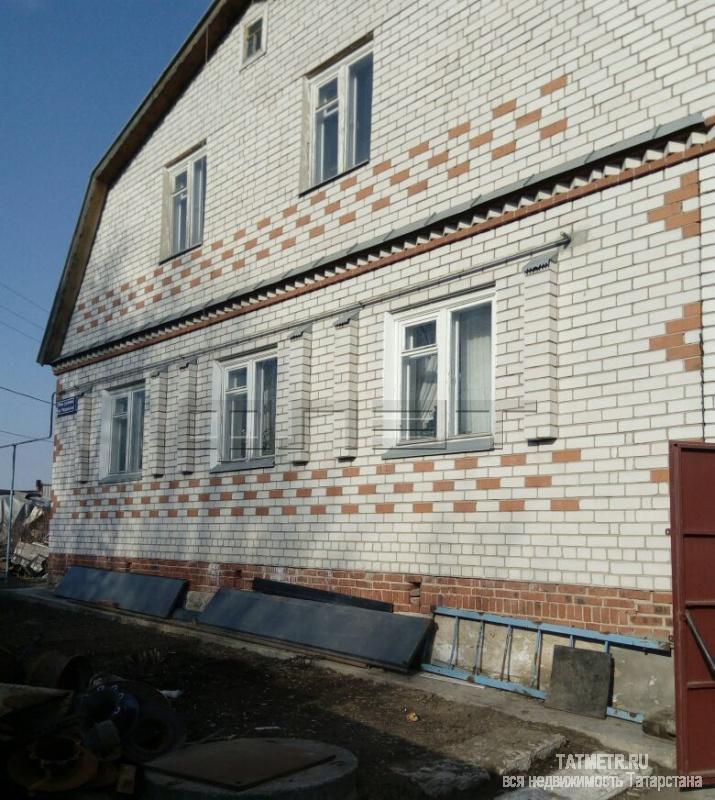 Продажа / Дома и коттеджи, Казань, Раздольная улица, 5 990 000 г. Казань, Советский район, ул.Раздольная, д.1. Продается 2-х этажный кирпичный жилой дом, 180 кв.м., первая линия от...