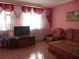 с.Осиново, ул. Мирная. Продается дом (на три семьи) 123кв.м. (по...