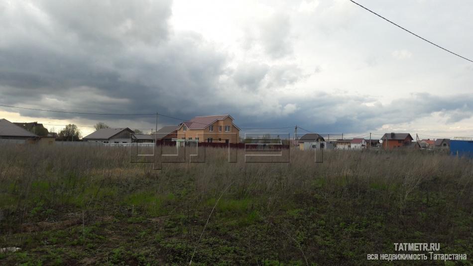 Продажа / Земельные участки, Лаишево, Державина улица, 550 000 Продаю участок 10 соток прямоугольной формы в живописном поселке 'Державино'. Все коммуникации на участке(газ, вода,...