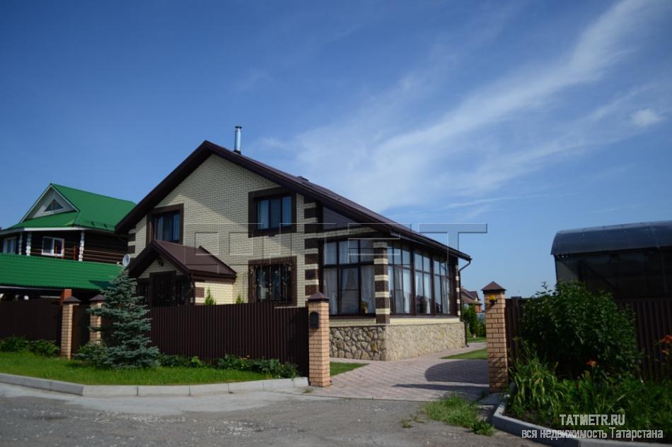 Продажа / Дома и коттеджи, Казань, Оренбургский тракт, 15 000 000 Если Вы обожаете индивидуальность, то это для Вас! Продается шикарный кирпичный коттедж (внутри колированный брус... - 1
