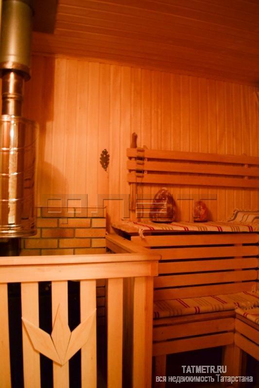 Продажа / Дома и коттеджи, Казань, Оренбургский тракт, 15 000 000 Если Вы обожаете индивидуальность, то это для Вас! Продается шикарный кирпичный коттедж (внутри колированный брус... - 45
