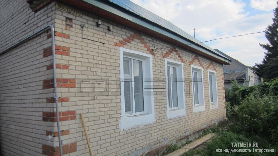 Продажа / Дома и коттеджи, Казань, Краснодонская улица, 4 700 000 Авиастроительный район, пос. Северный, ул. Краснодонская. Продается кирпичный дом в отличном состоянии и хорошим... - 2