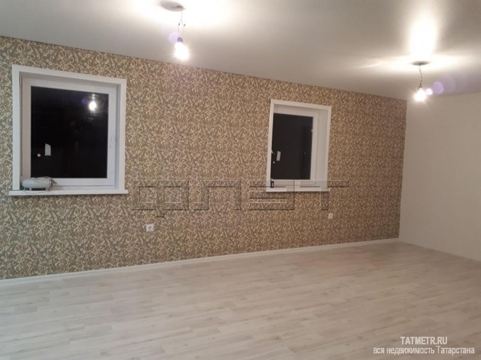 Продажа / Дома и коттеджи, Казань, Поэта Каменева улица (Кульсеитово), 2 500 000 Советский район, п.Кульсеитово. Продается очень теплый, светлый 2 -х этажный жилой дом. Дом расположен в... - 1