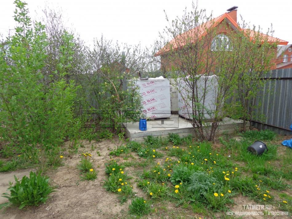 Продается дом 200 кв.м. на участке  8 соток земли, в поселке Константиновка. Дом огорожен забором, ворота... - 10