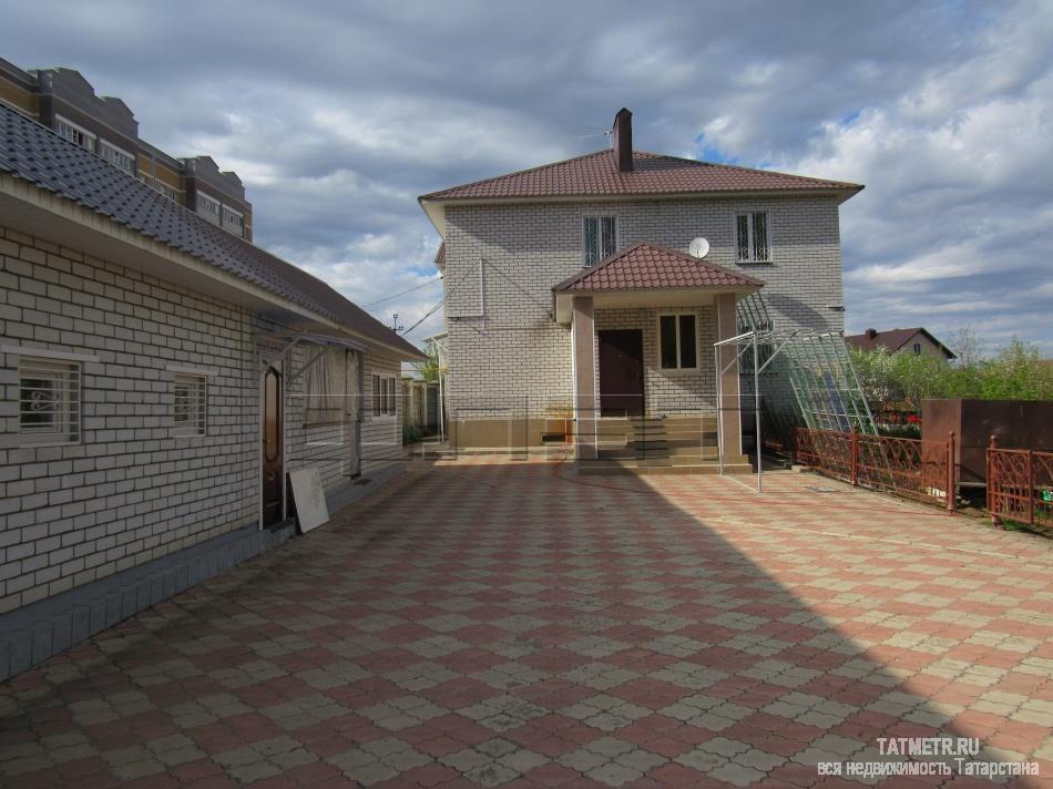 Продажа / Дома и коттеджи, Казань, Геологов улица, 14 500 000 В Советском районе города Казани, в пос. Большие Клыки, ул. Геологов продается двухэтажный кирпичный дом общей... - 14