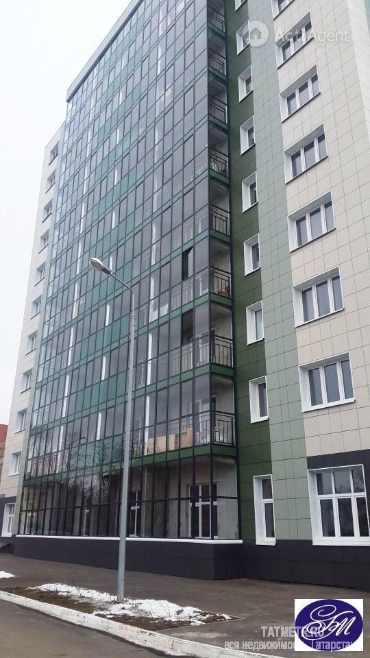Продажа / Квартиры, Казань, Максимова улица, 2 200 000 Хорошая планировка: квартира — 29 кв.м, просторный холл (7,50 кв.м), гостиная совмещенная с кухней (19 кв.м), лоджия... - 2