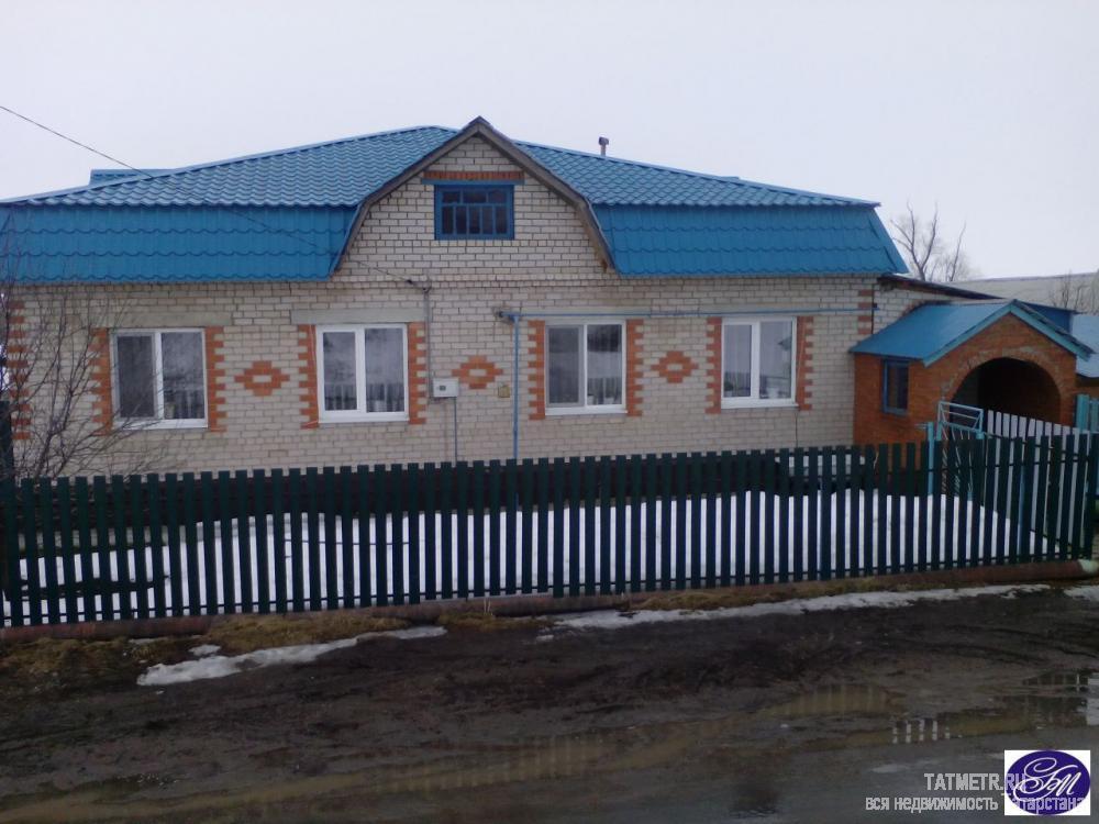Продажа / Дома и коттеджи, Новошешминск, Шмидта улица, 2 700 000 Чистая продажа, документы готовы, можно заехать и жить , участок 32 сотки , плюс пасека 3 сотки, гаража, гостевой... - 1