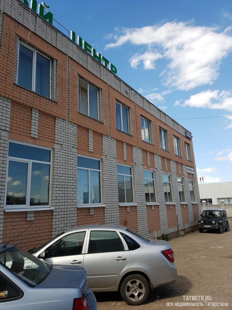 Коммерческая / Продажа / Офисы, Казань, Космонавтов улица, 25 000 000 Предлагается на продажу здание с землей общей площадью-730м2,земля-10 соток Выделенная электрическая мощность...