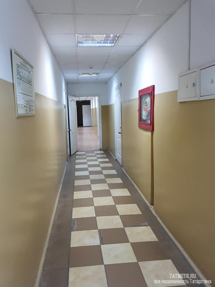 Коммерческая / Продажа / Офисы, Казань, Космонавтов улица, 25 000 000 Предлагается на продажу здание с землей общей площадью-730м2,земля-10 соток Выделенная электрическая мощность... - 1