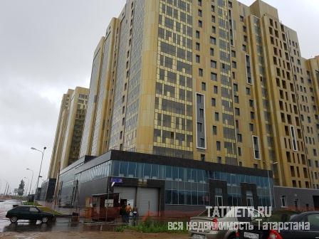 Коммерческая / Продажа / Торговые помещения, Казань, Победы проспект, 249 600 000 Предлагается на продажу офисно-торговое помещение, общей площадью-2080м2(возможна продажа частями) Жилой комплекс...