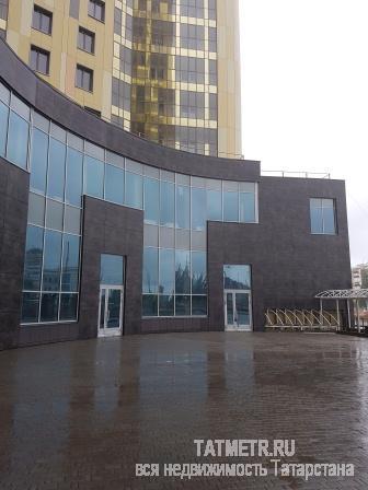 Коммерческая / Продажа / Торговые помещения, Казань, Победы проспект, 249 600 000 Предлагается на продажу офисно-торговое помещение, общей площадью-2080м2(возможна продажа частями) Жилой комплекс... - 2