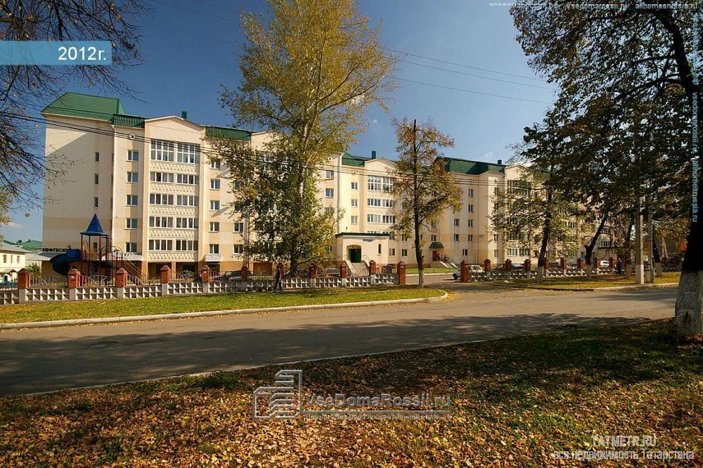 Продажа / Квартиры, Альметьевск, Маяковского улица, 1 250 000 Квартира в центре города на Маяковского-51 на 5 этаже (сверху мансардный этаж). Окна - пластиковый стеклопакет от...