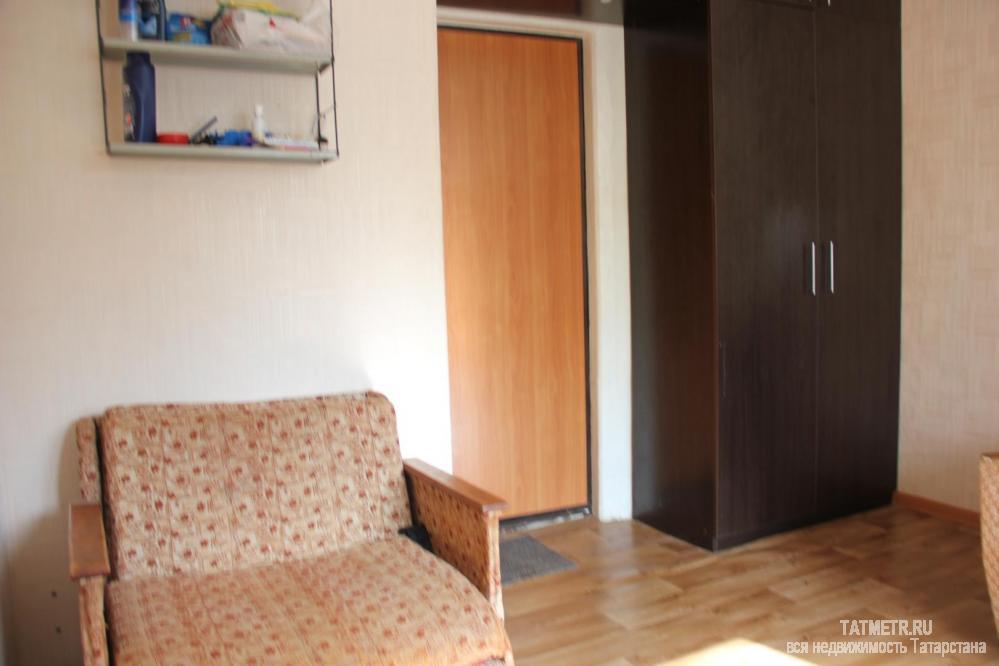 Продажа / Комнаты, Казань, Гарифьянова улица, 860 000 Продается уютная комната в хорошо развитом месте Советского района. Общая площадь комнаты 12 кв.м. Комната чистая,... - 1