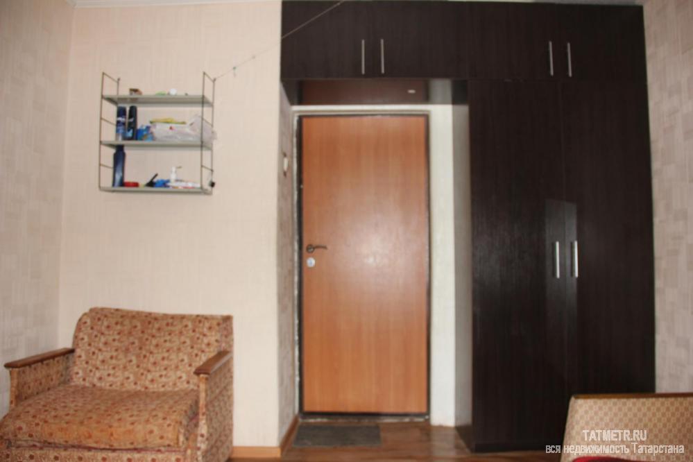 Продажа / Комнаты, Казань, Гарифьянова улица, 860 000 Продается уютная комната в хорошо развитом месте Советского района. Общая площадь комнаты 12 кв.м. Комната чистая,... - 2