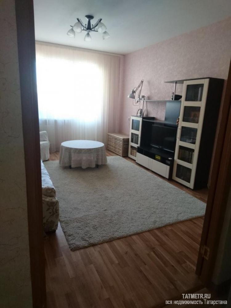 Продажа / Квартиры, Осиново, Гайсина улица, 2 799 000 В жилом комплексе «Радужный» (Осиново) есть в продаже просторная 2-х комнатная квартира (56,1 кв.м) по улице Гайсина...