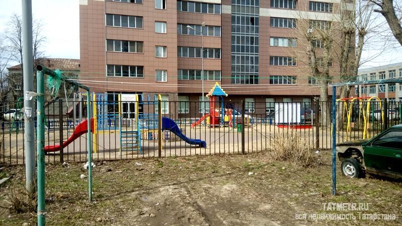 Продажа / Квартиры, Казань, Даурская 2-я улица, 2 100 000 Даурская 2-я, 7. 2-комн. хрущевка, 1/3-эт. кирпичного дома, 42,2/28/6. Чистая, аккуратная, очень теплая квартира.... - 12