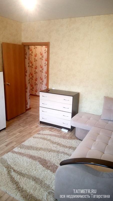 с. Пестрецы, Казанская, 15В. 1-комн. улучшенка, 2/3-эт. кирп. дома, 37/16/11. Новый ремонт: пластиковые окна,... - 1