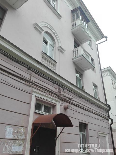 Продажа / Квартиры, Казань, Степана Халтурина улица, 3 060 000 ул. С. Халтурина, 11/10. 2-комн. сталинка на 3/4-эт. кирп. дома, 60/31/12 кв.м. Квартира в черн. отделке (окна...