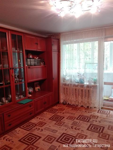 Продажа / Квартиры, Казань, Хибинская улица, 2 690 000 Залесный, ул. Хибинская, 10а. 2-комн. венгер. проект, 1/5-эт. панел. дома, 54/27,6/8,9. В квартире сделан свежий... - 1