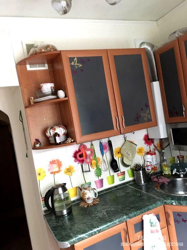 Продажа / Квартиры, Казань, Краснококшайская улица, 2 150 000 ул. Краснококшайская, 172. 1-комн. хрущевка, 1/5-эт. панельн. дома, 30,5/19,1/5,5. Качественный новый ремонт:... - 1